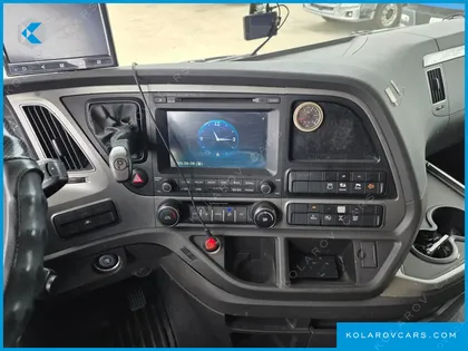 HYUNDAI EXCEED 10X4