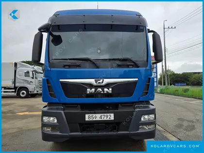 MAN TRUCK CARGO TRUCK 6X2