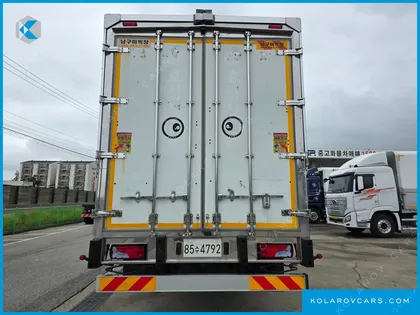 MAN TRUCK CARGO TRUCK 6X2
