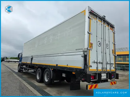 MAN TRUCK CARGO TRUCK 6X2