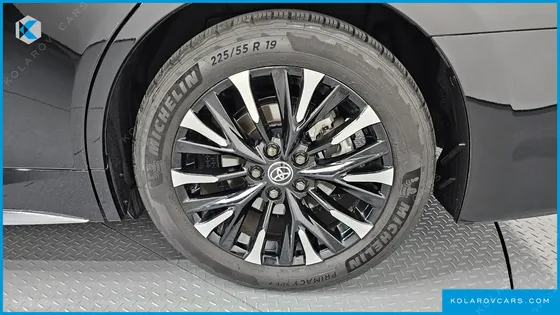 TOYOTA ALPHARD 2.5 HEV EXECUTIVE AWD