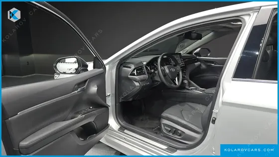 TOYOTA CAMRY 2.5 XLE HYBRID