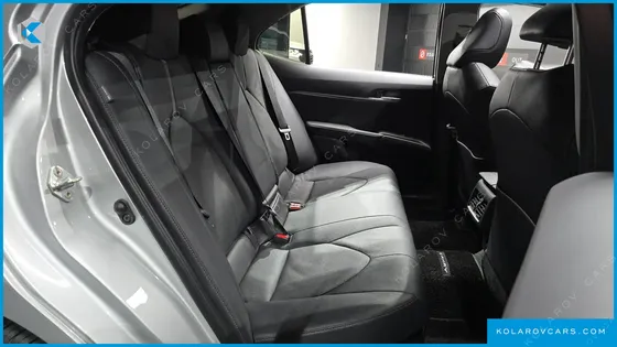 TOYOTA CAMRY 2.5 XLE HYBRID
