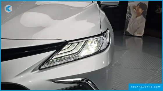 TOYOTA CAMRY 2.5 XLE HYBRID