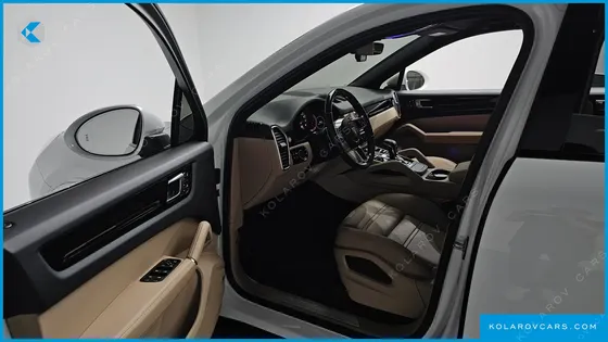PORSCHE CAYENNE 3.0 COUPE