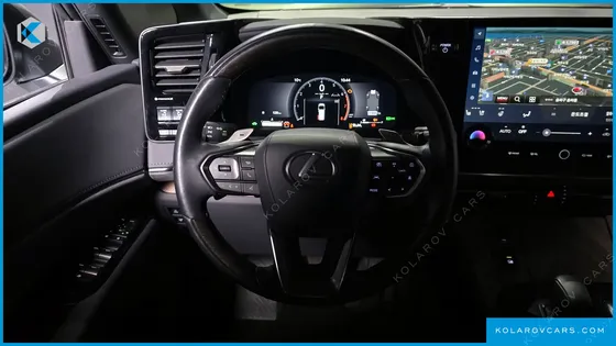 LEXUS LM 500H ROYAL
