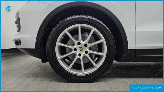 PORSCHE CAYENNE 3.0