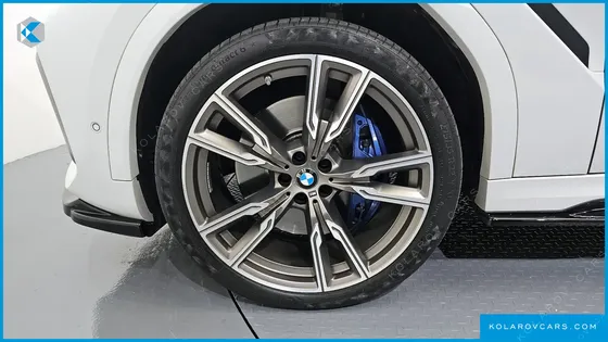 BMW X6 M50I