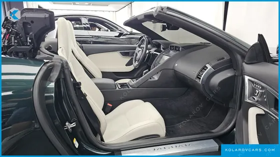 JAGUAR F-TYPE P300 CONVERTIBLE