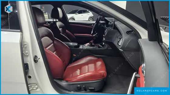 KIA STINGER 3.3 TURBO 2WD