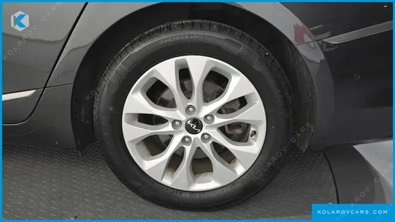 KIA K8 2.5 GASOLINE 2WD