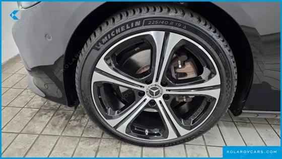 MERCEDES C-CLASS C300 4MATIC AVANTGARDE
