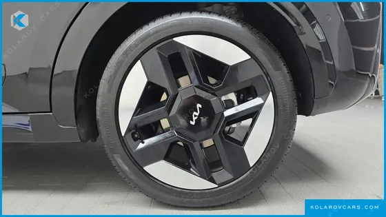 KIA NIRO SIGNATURE