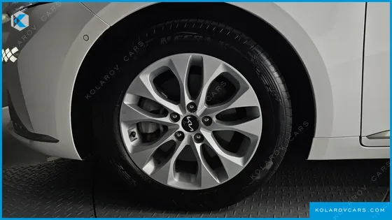 KIA K8 2.5 GASOLINE 2WD