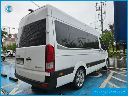 HYUNDAI SOLATI 15-SEATER