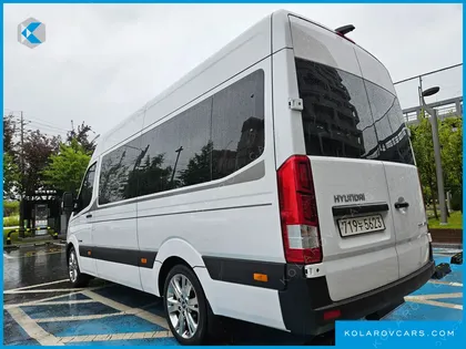 HYUNDAI SOLATI 15-SEATER