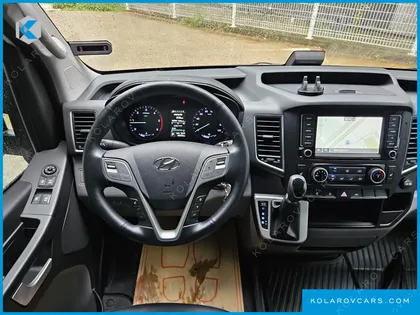 HYUNDAI SOLATI 15-SEATER