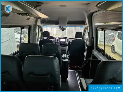 HYUNDAI SOLATI 15-SEATER