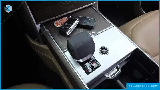LAND ROVER RANGE ROVER P550E AB