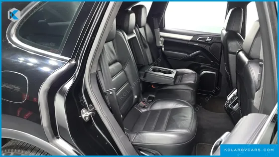 PORSCHE CAYENNE 4.8 TURBO