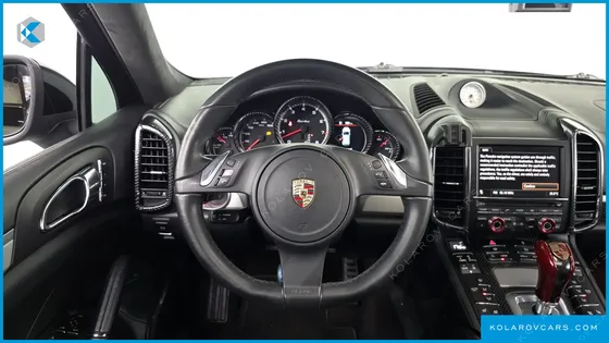 PORSCHE CAYENNE 4.8 TURBO