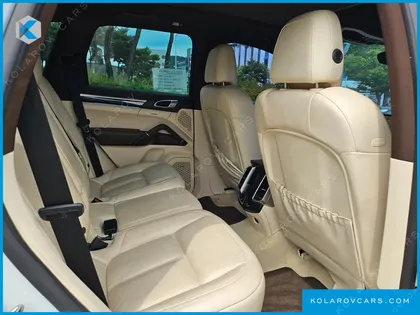 PORSCHE CAYENNE 3.0 DIESEL PLATIUM EDITION