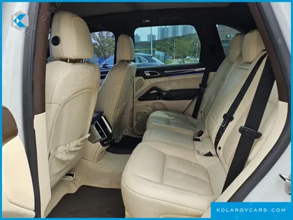 PORSCHE CAYENNE 3.0 DIESEL PLATIUM EDITION