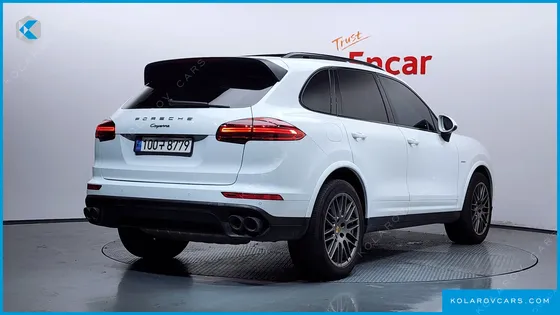 PORSCHE CAYENNE 3.0 DIESEL PLATIUM EDITION