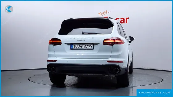 PORSCHE CAYENNE 3.0 DIESEL PLATIUM EDITION