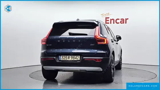 VOLVO XC40 B4 INSCRIPTION