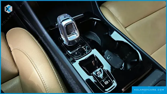 VOLVO XC40 B4 INSCRIPTION