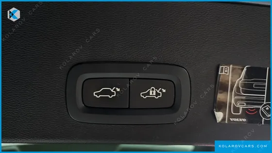 VOLVO XC40 B4 INSCRIPTION