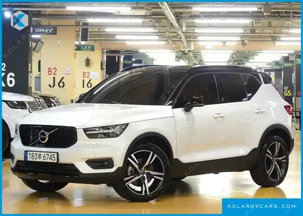 VOLVO XC40 B4 R-DESIGN