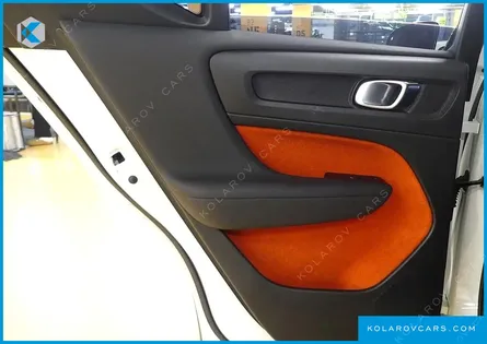 VOLVO XC40 B4 R-DESIGN