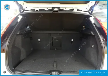 VOLVO XC40 B4 R-DESIGN