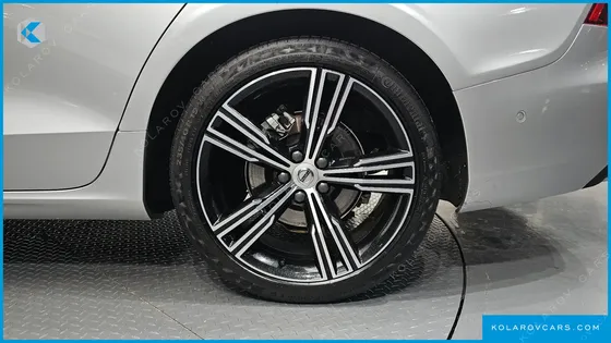 VOLVO S60 B5 INSCRIPTION