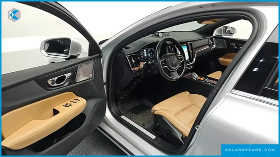 VOLVO S60 B5 INSCRIPTION