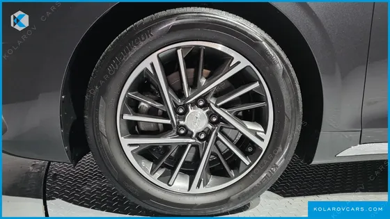 HYUNDAI GRANDEUR 2.5