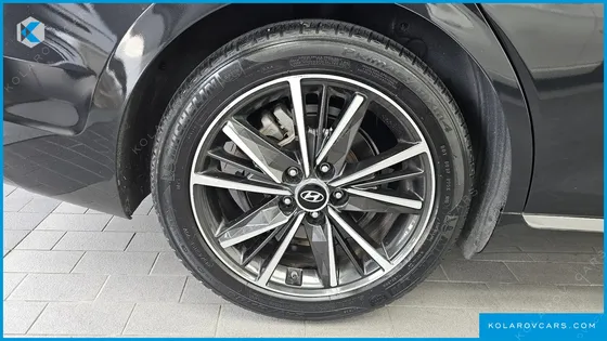 HYUNDAI GRANDEUR 2.5