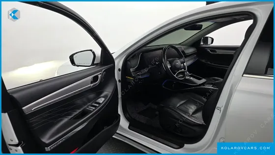 HYUNDAI GRANDEUR 3.3