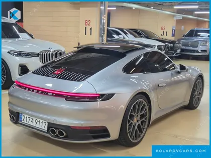 PORSCHE 911 CARRERA 4S