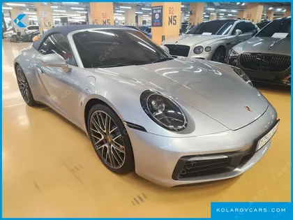 PORSCHE 911 CARRERA 4 CABRIOLET