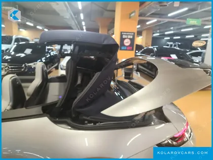 PORSCHE 911 CARRERA 4 CABRIOLET