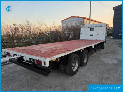 HYUNDAI MEGA TRUCK GOLD