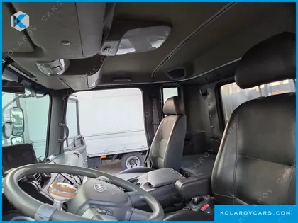 HYUNDAI MEGA TRUCK GOLD