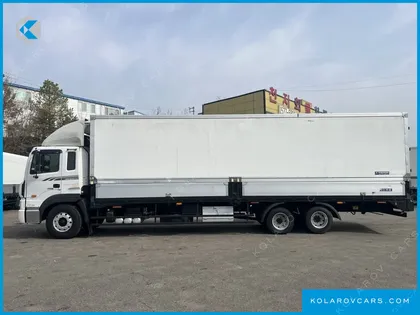 HYUNDAI MEGA TRUCK WIDECAP GOLD