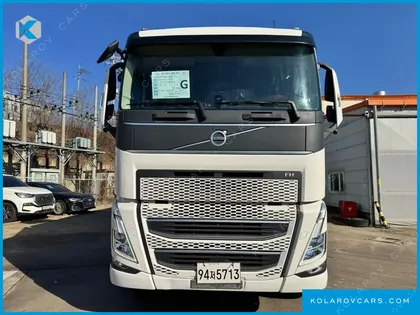 VOLVO CARGO TRUCK 8X4