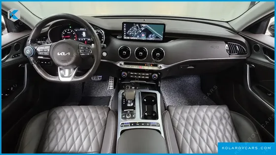KIA STINGER 2.5 AWD MASTERS