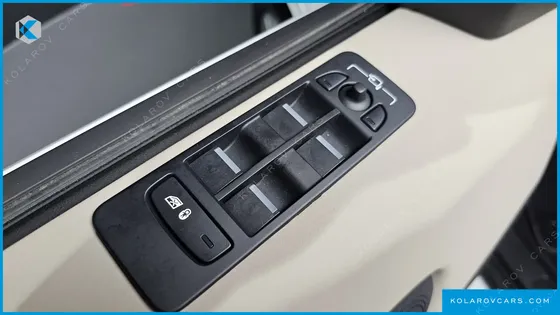 LAND ROVER DISCOVERY SPORT P250 S