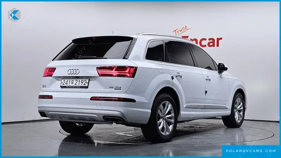 AUDI Q7 45 TFSI QUATTRO